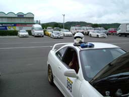 �M�������[