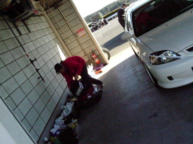 �������񑖍s����