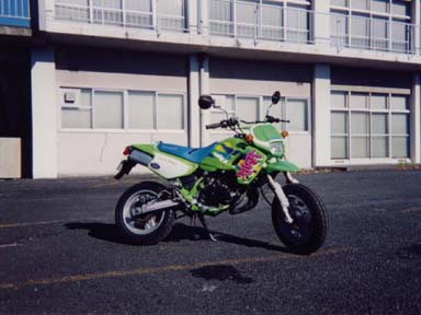 �j�r�q�|�h